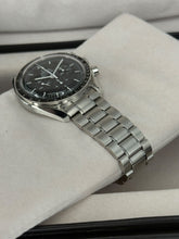 Carica l'immagine nel visualizzatore di Gallery, Omega Speedmaster moonwatch 3570.50.00 year 2000 full set