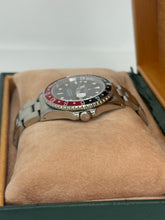 Carica l'immagine nel visualizzatore di Gallery, Rolex GMT-Master II coke ref. 16710 year 1997 full set