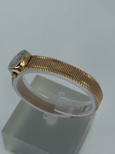 Carica l'immagine nel visualizzatore di Gallery, Omega Ladymatic in oro giallo 18 KT 15,5 mm