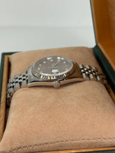 Carica l'immagine nel visualizzatore di Gallery, Rolex Datejust 36mm ref. 16234 year 1995