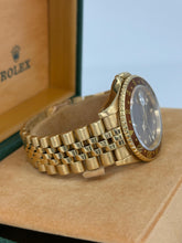 Carica l'immagine nel visualizzatore di Gallery, Rolex GMT-Master II “Eye Of The Tiger” 18K yellow gold ref. 16718 year 1991 full set