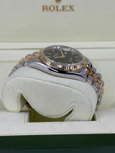 Carica l'immagine nel visualizzatore di Gallery, Rolex Datejust 36mm roulette 116233 year 2009 full set