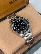 Carica l'immagine nel visualizzatore di Gallery, Rolex Submariner Date 16610 year 1991