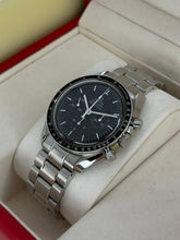 Carica l'immagine nel visualizzatore di Gallery, Omega Speedmaster ref. 35705000 year 2006 full set