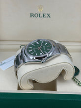 Carica l'immagine nel visualizzatore di Gallery, Rolex Oyster Perpetual 41 ref. 124300 year 2025 full set LIKE NEW