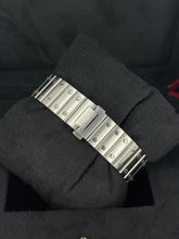 Carica l'immagine nel visualizzatore di Gallery, Cartier Santos Medium Blue Dial WSSA0063 year 2026 full set LIKE NEW