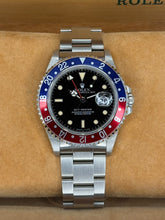 Carica l'immagine nel visualizzatore di Gallery, Rolex GMT-Master “pepsi” 16700 year 1992 full set LIKE NEW