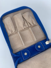 Carica l'immagine nel visualizzatore di Gallery, Astuccio luxury porta orologi Biondo 6 posti blu