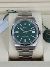 Carica l'immagine nel visualizzatore di Gallery, Rolex Oyster Perpetual 41 ref. 124300 year 2025 full set LIKE NEW