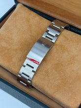 Carica l'immagine nel visualizzatore di Gallery, Rolex GMT-Master “pepsi” 16700 year 1992 full set LIKE NEW NOS