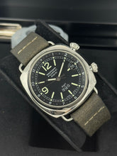 Carica l'immagine nel visualizzatore di Gallery, Panerai Radiomir GMT Alarm PAM00098 year 2004 full set