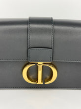 Carica l'immagine nel visualizzatore di Gallery, Borsa Dior 30 Montaigne East-West con catena