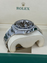 Carica l'immagine nel visualizzatore di Gallery, Rolex Sea-Dweller ref. 126600 year 2025 full set LIKE NEW