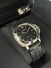Carica l'immagine nel visualizzatore di Gallery, Panerai Luminor Marina 1950 3 days Automatic PAM00312 year 2011 full set