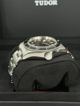 Carica l'immagine nel visualizzatore di Gallery, Tudor Black Bay Heritage 41mm 79230N year 2021 full set