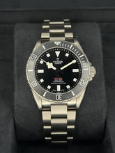 Carica l'immagine nel visualizzatore di Gallery, Tudor Pelagos titanium 39mm ref. 25407N year 2025 full set