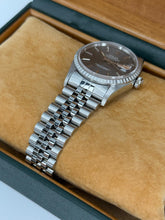 Carica l'immagine nel visualizzatore di Gallery, Rolex Datejust 36mm Dial Tapisserie ref. 16220 year 1991 full set