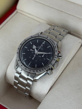 Carica l'immagine nel visualizzatore di Gallery, Omega Speedmaster Broad Arrow ref. 34945000