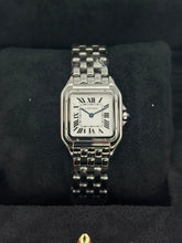 Carica l'immagine nel visualizzatore di Gallery, Cartier Panthère Medium WSPN0015 year 2026 full set LIKE NEW