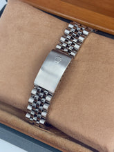 Carica l'immagine nel visualizzatore di Gallery, Rolex Datejust 36mm ref. 16200 year 1991 full set