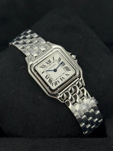 Carica l'immagine nel visualizzatore di Gallery, Cartier Panthére medium WSPN0015 year 2026 full set LIKE NEW