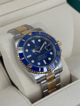 Carica l'immagine nel visualizzatore di Gallery, Rolex Submariner Date 116613LB year 2017 full set