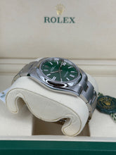 Carica l'immagine nel visualizzatore di Gallery, Rolex Oyster Perpetual 41 ref. 124300 year 2025 full set LIKE NEW