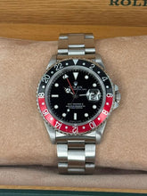 Carica l'immagine nel visualizzatore di Gallery, Rolex GMT-Master II coke ref. 16710 year 1997 full set