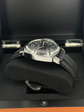 Carica l'immagine nel visualizzatore di Gallery, Panerai Luminor Base Logo PAM01086 year 2022 full set