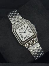 Carica l'immagine nel visualizzatore di Gallery, Cartier Panthère medium WSPN0015 year 2026 full set LIKE NEW