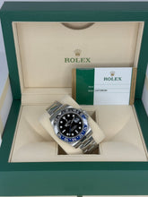Carica l'immagine nel visualizzatore di Gallery, Rolex GMT-Master II Batman 116710BLNR year 2016 full set