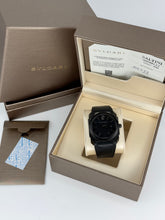 Carica l'immagine nel visualizzatore di Gallery, Bulgari Octo Ultranero ref. 102737 BGO41BBSVD/N year 2022 full set