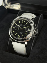 Carica l'immagine nel visualizzatore di Gallery, Panerai Luminor Marina Automatic PAM00104 year 2009 full set