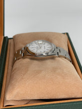 Carica l'immagine nel visualizzatore di Gallery, Rolex Oyster Perpetual Date ref. 15200 year 2005 full set
