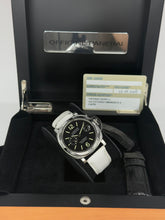 Carica l'immagine nel visualizzatore di Gallery, Panerai Luminor Marina Automatic PAM00104 year 2009 full set