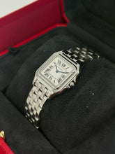 Carica l'immagine nel visualizzatore di Gallery, Cartier Panthère Medium WSPN0015 year 2026 full set LIKE NEW
