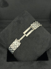 Carica l'immagine nel visualizzatore di Gallery, Cartier Panthère Small 23mmx30mm WSPN0013 year 2025 full set NEW