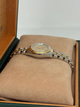 Carica l'immagine nel visualizzatore di Gallery, Rolex Lady-Datejust 26mm ref. 69173 year 1995