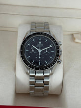 Carica l'immagine nel visualizzatore di Gallery, Omega Speedmaster ref. 35705000 year 2006 full set