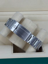 Carica l'immagine nel visualizzatore di Gallery, Rolex Explorer II 216570 year 2020 full set