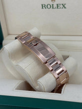 Carica l'immagine nel visualizzatore di Gallery, Rolex Daytona sundust baguette dial ref. 116505 year 2022 full set
