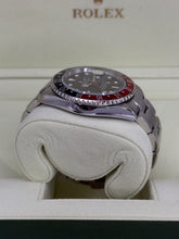 Carica l'immagine nel visualizzatore di Gallery, Rolex GMT-Master II pepsi ref. 16710 year 2005 full set