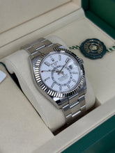 Carica l'immagine nel visualizzatore di Gallery, Rolex Sky-Dweller ref. 336934 year 2025 full set LIKE NEW