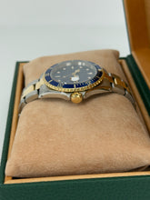 Carica l'immagine nel visualizzatore di Gallery, Rolex Submariner Date ref. 16613 year 1991