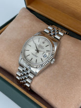 Carica l'immagine nel visualizzatore di Gallery, Rolex Datejust 36 ref. 16234 year 1999 full set