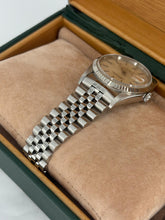 Carica l'immagine nel visualizzatore di Gallery, Rolex Datejust 36 ref. 16234 year 1999 full set