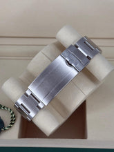 Carica l'immagine nel visualizzatore di Gallery, Rolex Submariner Date 126610LN year 2026 full set LIKE NEW