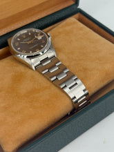 Carica l'immagine nel visualizzatore di Gallery, Rolex oyster Perpetual Date ref. 15200 year 1999 full set
