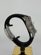 Carica l'immagine nel visualizzatore di Gallery, Breitling Avenger Brandit titanium referenza E13383