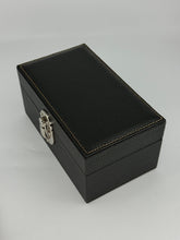 Carica l'immagine nel visualizzatore di Gallery, Box luxury porta orologi Biondo 3 posti nera
